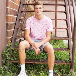 Meet your Posher, Jon